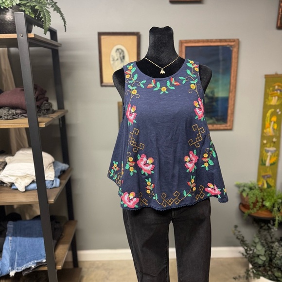Free People Fun and Flirty Embroidered swing top cotton womens medium floral - Picture 1 of 8